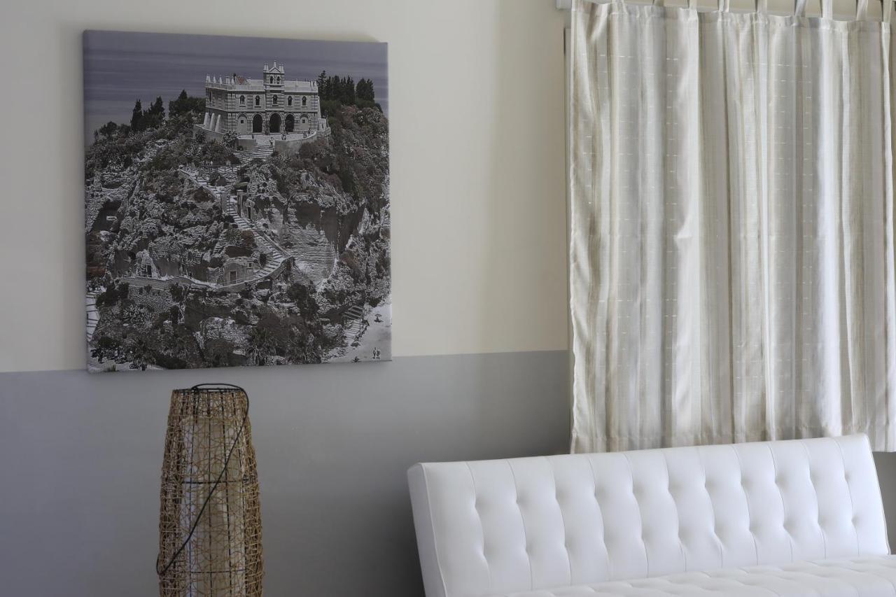 Residenza Atena トロペーア エクステリア 写真
