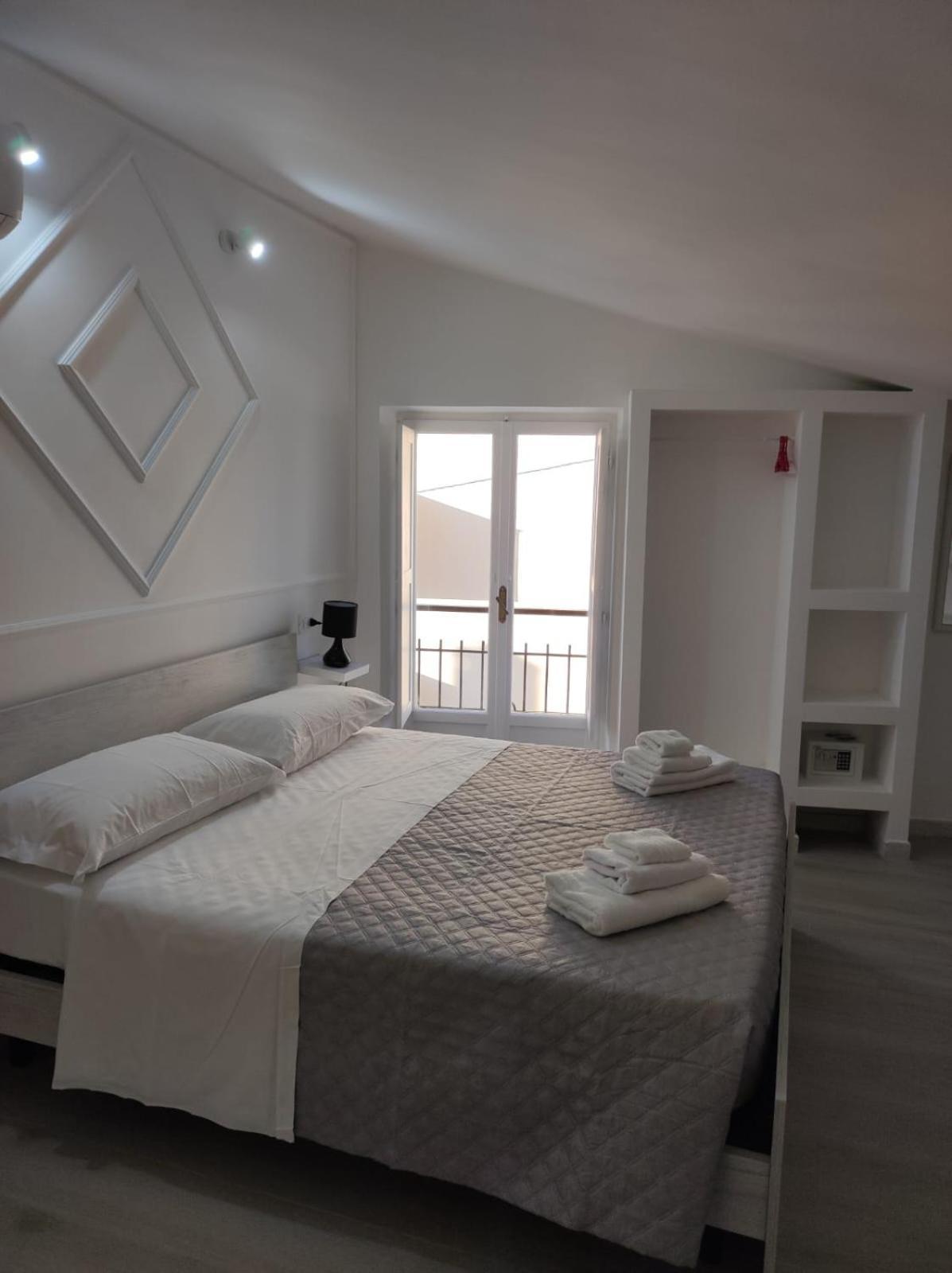 Residenza Atena トロペーア エクステリア 写真